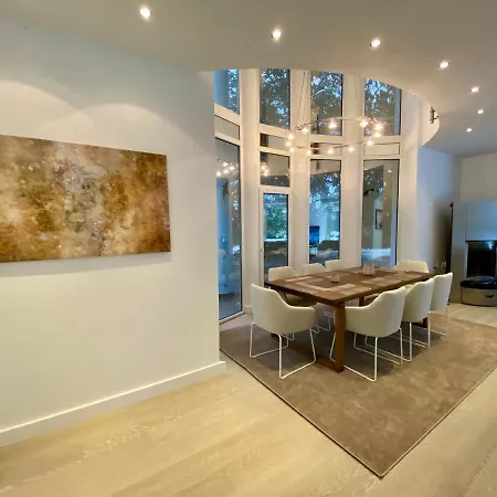 Vincent Im Park, Nahe Messe, Hannover Und Hildesheim Nordstemmen