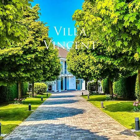 Vincent Im Park, Nahe Messe, Hannover Und Hildesheim